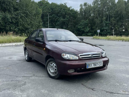 ЗАЗ Сенс 2012 в Славуте на Automoto.ua Красный ЗАЗ Сенс, объемом двигателя 1.3 л и пробегом 79 тыс. км за 1750 $, фото 1 на Automoto.ua
