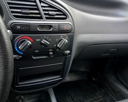 ЗАЗ Sens, об'ємом двигуна 1.3 л та пробігом 32 тис. км за 3200 $, фото 6 на Automoto.ua