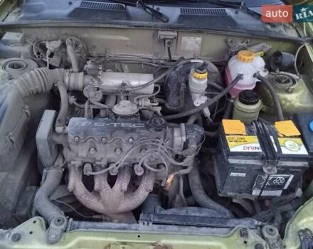 Желтый ЗАЗ Сенс, объемом двигателя 1.3 л и пробегом 202 тыс. км за 1400 $, фото 19 на Automoto.ua