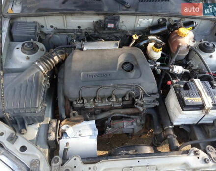 Серый ЗАЗ Сенс, объемом двигателя 1.3 л и пробегом 150 тыс. км за 2500 $, фото 6 на Automoto.ua