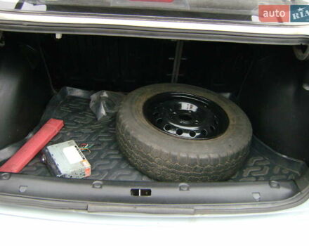 Серый ЗАЗ Сенс, объемом двигателя 1.3 л и пробегом 190 тыс. км за 2000 $, фото 11 на Automoto.ua