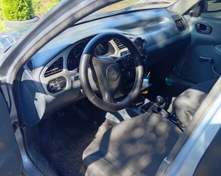 Сірий ЗАЗ Sens, об'ємом двигуна 1.3 л та пробігом 180 тис. км за 2000 $, фото 6 на Automoto.ua