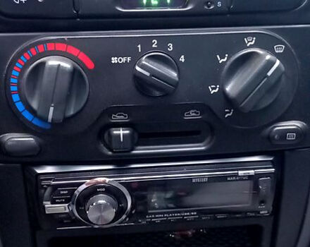 Сірий ЗАЗ Sens, об'ємом двигуна 1.3 л та пробігом 137 тис. км за 2500 $, фото 5 на Automoto.ua