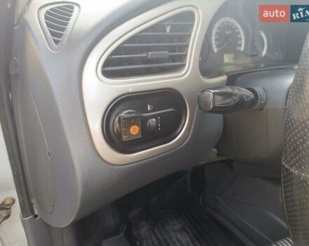 Сірий ЗАЗ Sens, об'ємом двигуна 1.3 л та пробігом 74 тис. км за 2550 $, фото 21 на Automoto.ua