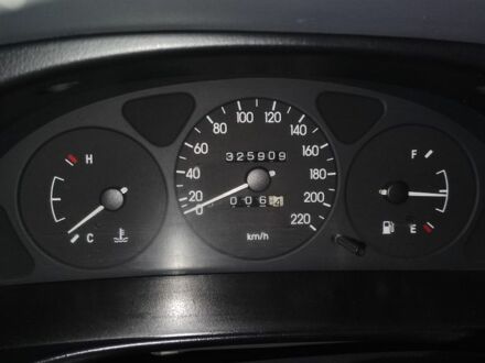 ЗАЗ Сенс 2006 в Кривом Роге на Automoto.ua Серый ЗАЗ Сенс, объемом двигателя 1.3 л и пробегом 320 тыс. км за 2000 $, фото 1 на Automoto.ua