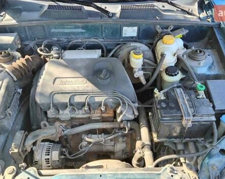 Зелений ЗАЗ Sens, об'ємом двигуна 1.3 л та пробігом 119 тис. км за 1650 $, фото 5 на Automoto.ua