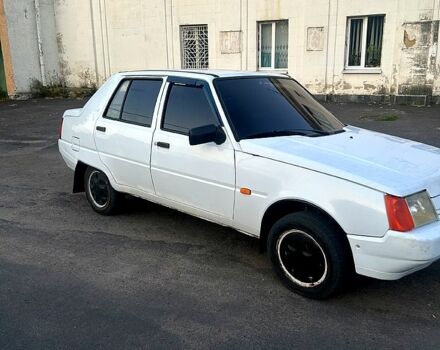 Белый ЗАЗ Славута, объемом двигателя 1.2 л и пробегом 156 тыс. км за 900 $, фото 1 на Automoto.ua