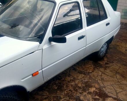 Белый ЗАЗ Славута, объемом двигателя 1.2 л и пробегом 0 тыс. км за 1000 $, фото 4 на Automoto.ua