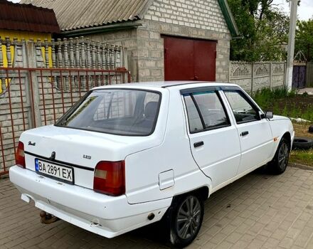 Білий ЗАЗ Славута, об'ємом двигуна 1.2 л та пробігом 123 тис. км за 1150 $, фото 3 на Automoto.ua
