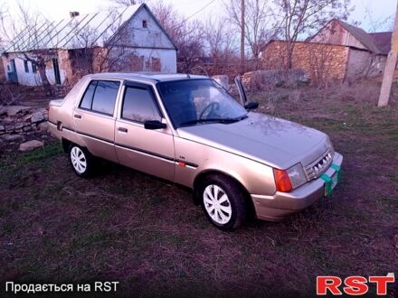 Бежевий ЗАЗ Славута, об'ємом двигуна 1.2 л та пробігом 155 тис. км за 1300 $, фото 1 на Automoto.ua