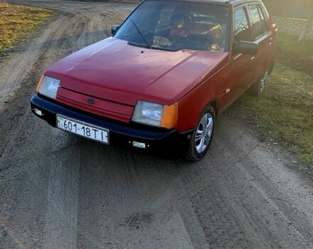 ЗАЗ Славута 2003 в Сумах на Automoto.ua Красный ЗАЗ Славута, объемом двигателя 1.2 л и пробегом 234 тыс. км за 650 $, фото 1 на Automoto.ua