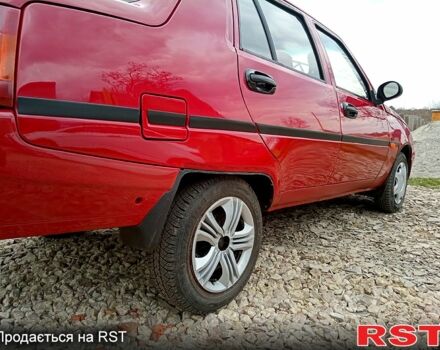 Красный ЗАЗ Славута, объемом двигателя 1.2 л и пробегом 155 тыс. км за 1299 $, фото 6 на Automoto.ua