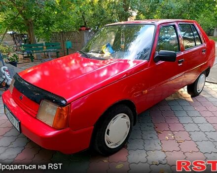 Красный ЗАЗ Славута, объемом двигателя 1.2 л и пробегом 210 тыс. км за 888 $, фото 9 на Automoto.ua