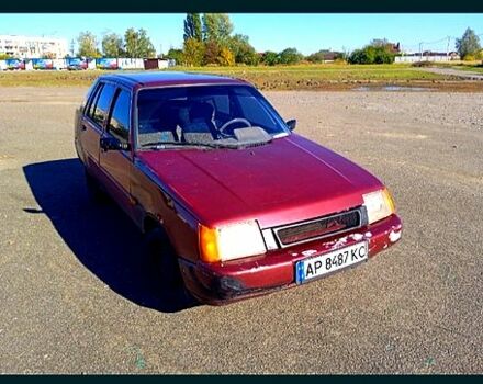 Красный ЗАЗ Славута, объемом двигателя 1.2 л и пробегом 200 тыс. км за 550 $, фото 4 на Automoto.ua