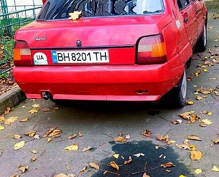 Красный ЗАЗ Славута, объемом двигателя 1.2 л и пробегом 180 тыс. км за 1200 $, фото 2 на Automoto.ua