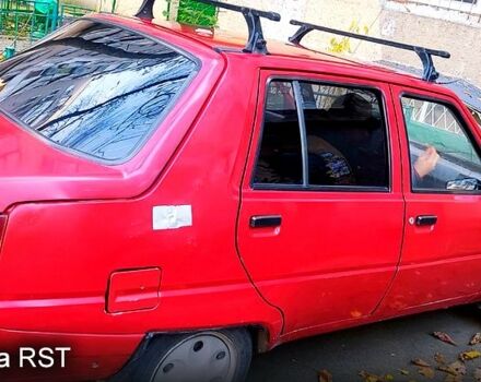 Красный ЗАЗ Славута, объемом двигателя 1.2 л и пробегом 180 тыс. км за 1200 $, фото 1 на Automoto.ua