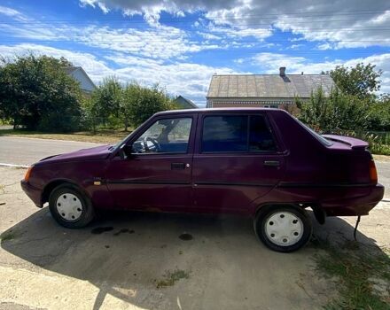 Красный ЗАЗ Славута, объемом двигателя 1.3 л и пробегом 260 тыс. км за 1300 $, фото 2 на Automoto.ua