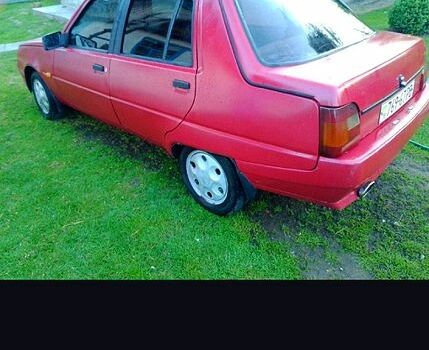 ЗАЗ Славута 2004 в Красилове на Automoto.ua Красный ЗАЗ Славута, объемом двигателя 1.2 л и пробегом 0 тыс. км за 950 $, фото 2 на Automoto.ua