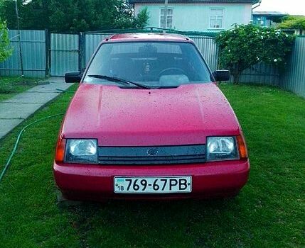 ЗАЗ Славута 2004 в Красилове на Automoto.ua Красный ЗАЗ Славута, объемом двигателя 1.2 л и пробегом 0 тыс. км за 950 $, фото 3 на Automoto.ua