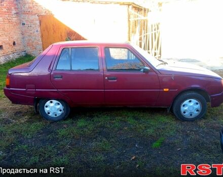 Красный ЗАЗ Славута, объемом двигателя 1.2 л и пробегом 76 тыс. км за 1050 $, фото 4 на Automoto.ua