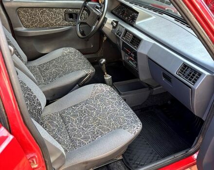 Красный ЗАЗ Славута, объемом двигателя 1.2 л и пробегом 31 тыс. км за 1500 $, фото 4 на Automoto.ua