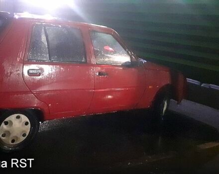 Красный ЗАЗ Славута, объемом двигателя 1.2 л и пробегом 0 тыс. км за 1000 $, фото 5 на Automoto.ua