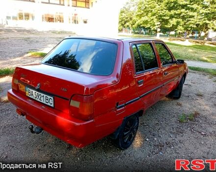 Красный ЗАЗ Славута, объемом двигателя 1.2 л и пробегом 150 тыс. км за 950 $, фото 4 на Automoto.ua