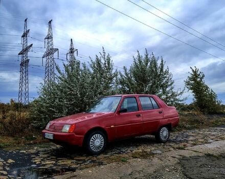 Красный ЗАЗ Славута, объемом двигателя 1.3 л и пробегом 160 тыс. км за 1350 $, фото 1 на Automoto.ua