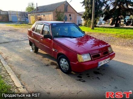 ЗАЗ Славута 2003 у Харкові на Automoto.ua Червоний ЗАЗ Славута, об'ємом двигуна 1.2 л та пробігом 200 тис. км за 575 $, фото 1 на Automoto.ua