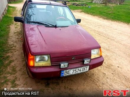 ЗАЗ Славута 2004 у Миколаєві на Automoto.ua Червоний ЗАЗ Славута, об'ємом двигуна 1.2 л та пробігом 93 тис. км за 1050 $, фото 1 на Automoto.ua