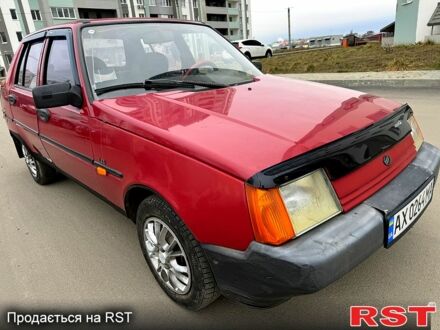 ЗАЗ Славута 2004 в Харькове на Automoto.ua Красный ЗАЗ Славута, объемом двигателя 1.2 л и пробегом 120 тыс. км за 950 $, фото 1 на Automoto.ua