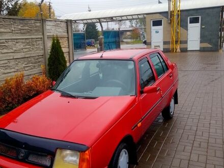 Красный ЗАЗ Славута, объемом двигателя 1.2 л и пробегом 145 тыс. км за 1500 $, фото 1 на Automoto.ua