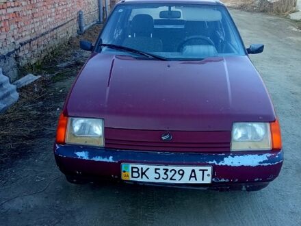 ЗАЗ Славута 2005 у Млынове на Automoto.ua Червоний ЗАЗ Славута, об'ємом двигуна 1.2 л та пробігом 139 тис. км за 750 $, фото 1 на Automoto.ua