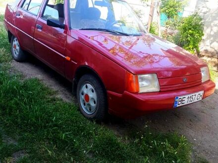 ЗАЗ Славута 2007 у Доманевке на Automoto.ua Червоний ЗАЗ Славута, об'ємом двигуна 1.2 л та пробігом 150 тис. км за 1000 $, фото 1 на Automoto.ua