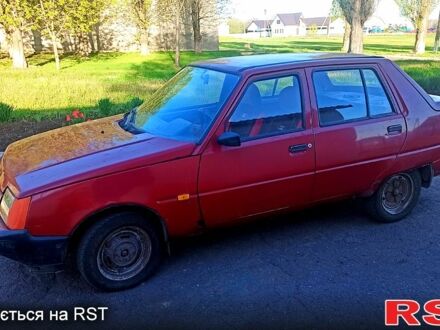 ЗАЗ Славута 2008 в Синельниковом на Automoto.ua Красный ЗАЗ Славута, объемом двигателя 12 л и пробегом 123 тыс. км за 799 $, фото 1 на Automoto.ua
