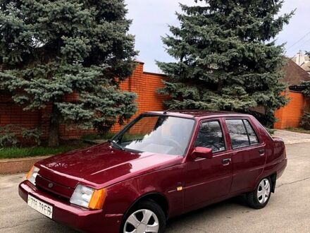 ЗАЗ Славута 2002 в Днепре (Днепропетровске) на Automoto.ua ЗАЗ Славута, объемом двигателя 12 л и пробегом 70 тыс. км за 1600 $, фото 1 на Automoto.ua