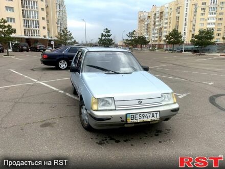 ЗАЗ Славута 2004 в Николаеве на Automoto.ua ЗАЗ Славута, объемом двигателя 12 л и пробегом 250 тыс. км за 900 $, фото 1 на Automoto.ua