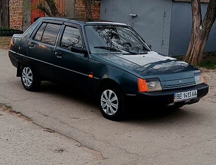 ЗАЗ Славута 2005 в Николаеве на Automoto.ua ЗАЗ Славута, объемом двигателя 12 л и пробегом 200 тыс. км за 999 $, фото 1 на Automoto.ua