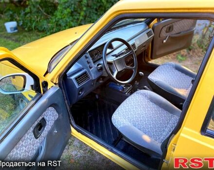 Желтый ЗАЗ Славута, объемом двигателя 1.2 л и пробегом 120 тыс. км за 350 $, фото 2 на Automoto.ua