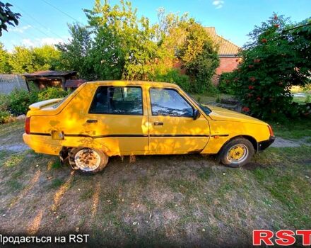 Желтый ЗАЗ Славута, объемом двигателя 1.2 л и пробегом 120 тыс. км за 350 $, фото 4 на Automoto.ua
