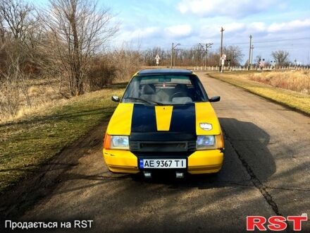 ЗАЗ Славута 2004 в Кривом Роге на Automoto.ua Желтый ЗАЗ Славута, объемом двигателя 1.2 л и пробегом 120 тыс. км за 550 $, фото 1 на Automoto.ua