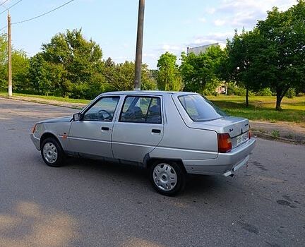 Серый ЗАЗ Славута, объемом двигателя 1.1 л и пробегом 138 тыс. км за 810 $, фото 3 на Automoto.ua