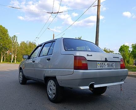 Серый ЗАЗ Славута, объемом двигателя 1.1 л и пробегом 138 тыс. км за 810 $, фото 4 на Automoto.ua