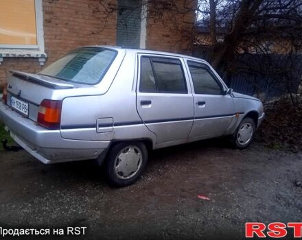 Серый ЗАЗ Славута, объемом двигателя 1.3 л и пробегом 110 тыс. км за 650 $, фото 1 на Automoto.ua