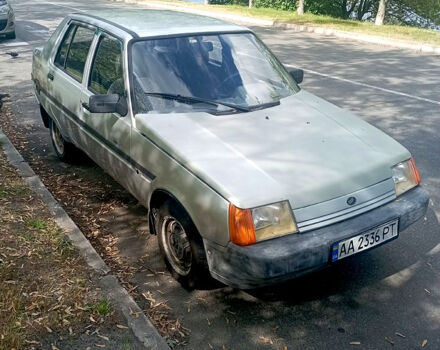 Серый ЗАЗ Славута, объемом двигателя 1.2 л и пробегом 126 тыс. км за 900 $, фото 5 на Automoto.ua