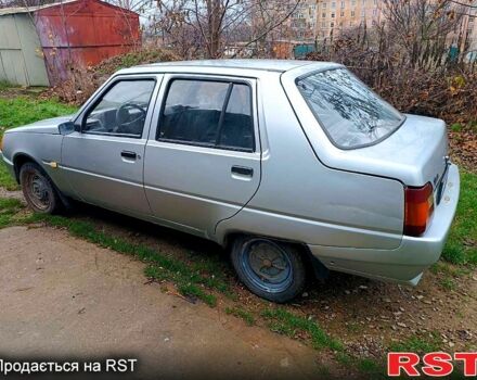 Серый ЗАЗ Славута, объемом двигателя 1.2 л и пробегом 87 тыс. км за 900 $, фото 3 на Automoto.ua