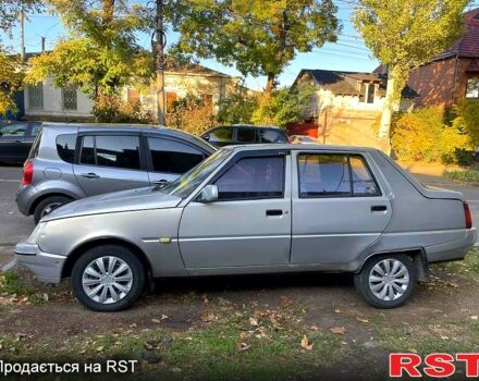 Серый ЗАЗ Славута, объемом двигателя 1.2 л и пробегом 150 тыс. км за 950 $, фото 3 на Automoto.ua