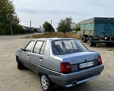 Серый ЗАЗ Славута, объемом двигателя 1.2 л и пробегом 170 тыс. км за 1100 $, фото 2 на Automoto.ua