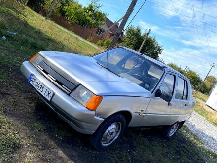 ЗАЗ Славута 2000 в Кривом Роге на Automoto.ua Серый ЗАЗ Славута, объемом двигателя 1.2 л и пробегом 96 тыс. км за 750 $, фото 1 на Automoto.ua