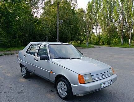 Сірий ЗАЗ Славута, об'ємом двигуна 1.1 л та пробігом 138 тис. км за 810 $, фото 1 на Automoto.ua